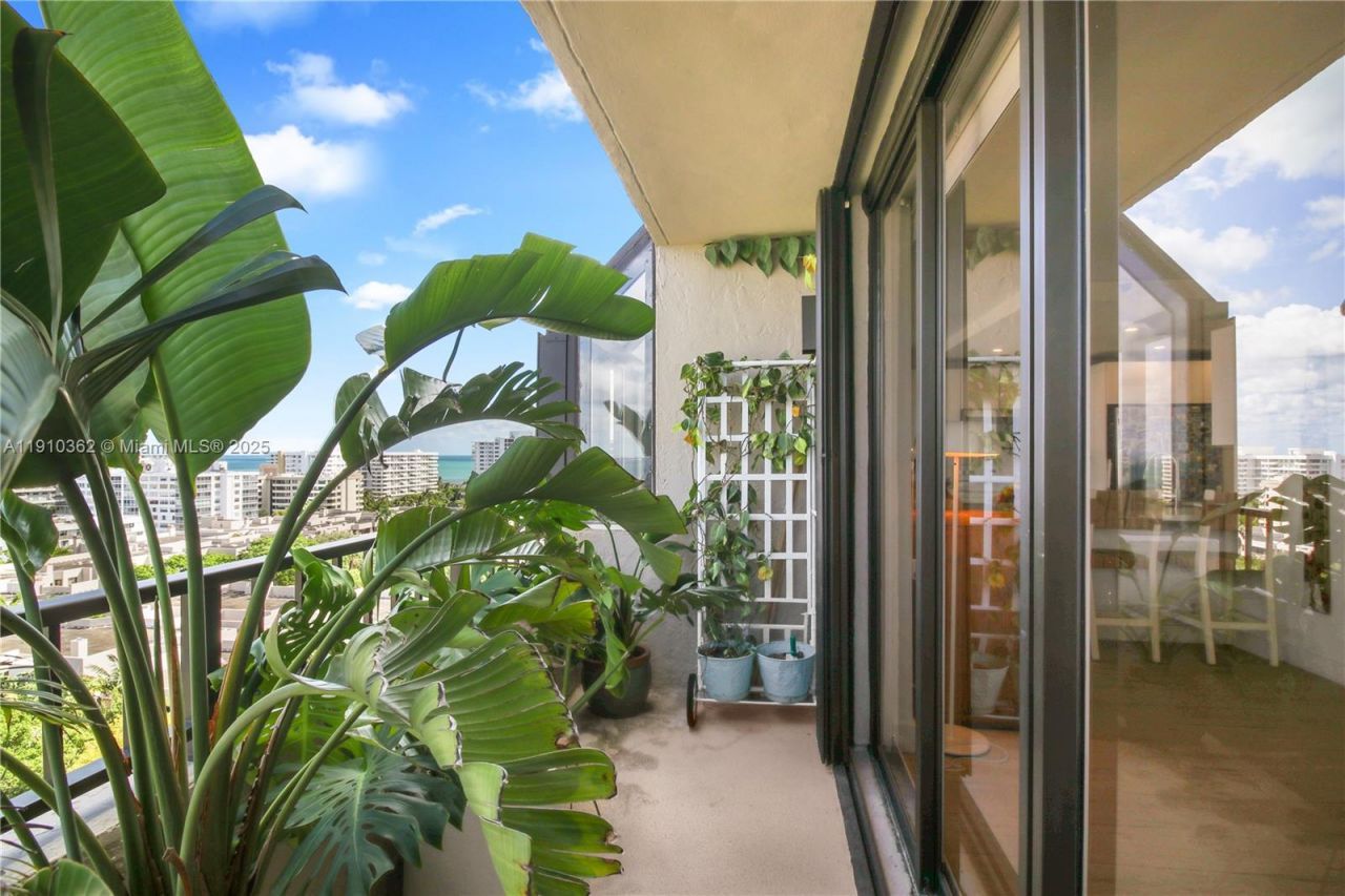 151 Crandon Blvd, Unit 1136, Key Biscayne, FL 33149 Photo