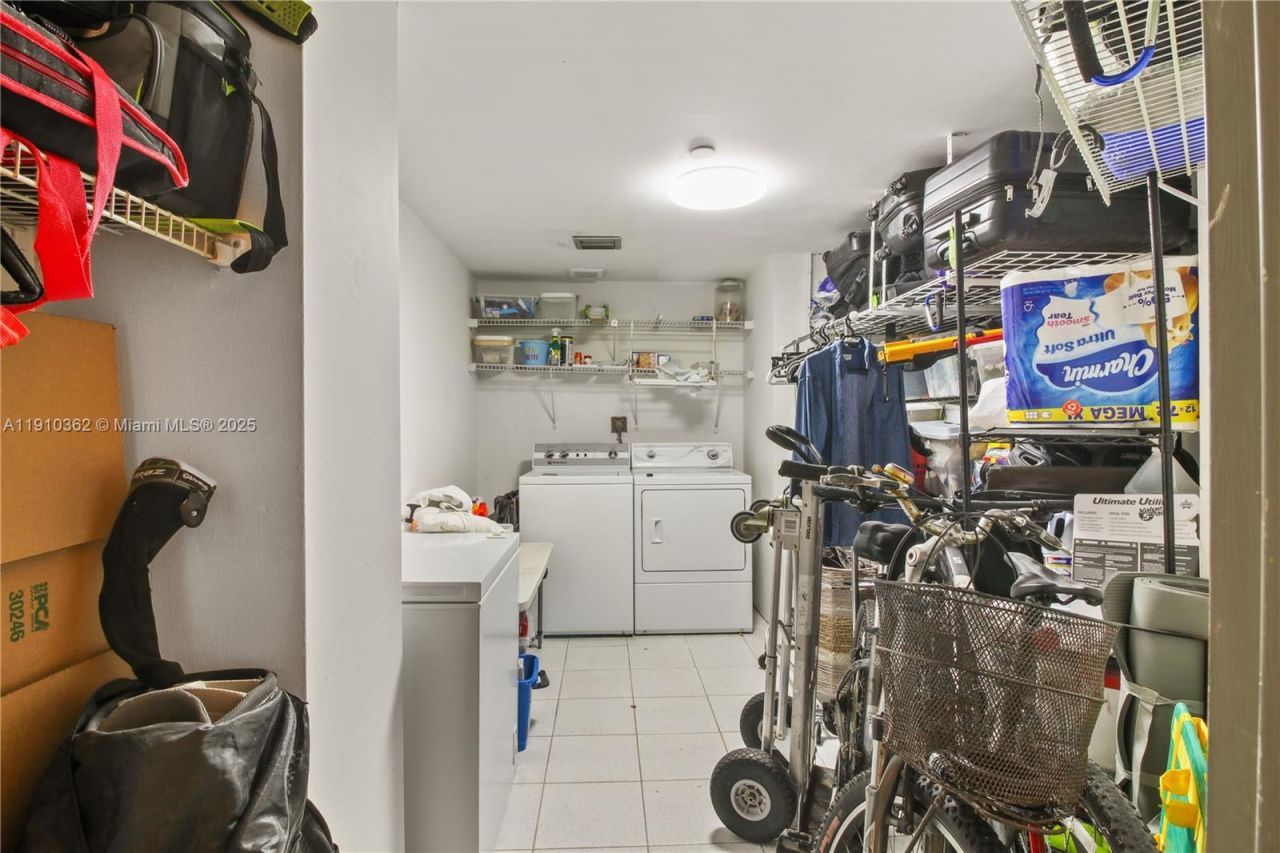 151 Crandon Blvd, Unit 1136, Key Biscayne, FL 33149 Photo