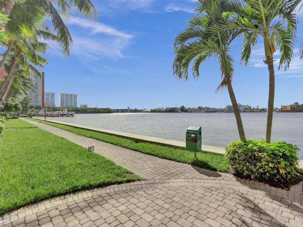 17150 N Bay Rd, Unit 2102, Sunny Isles Beach, FL 33160 Photo