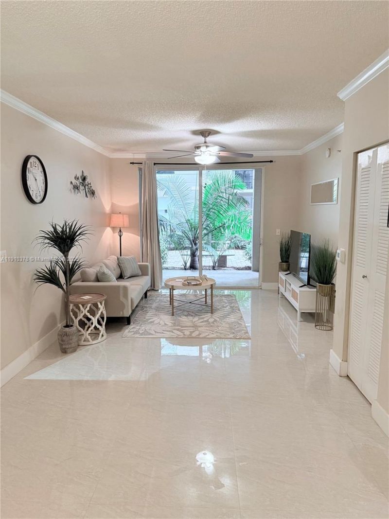 17150 N Bay Rd, Unit 2102, Sunny Isles Beach, FL 33160 Photo