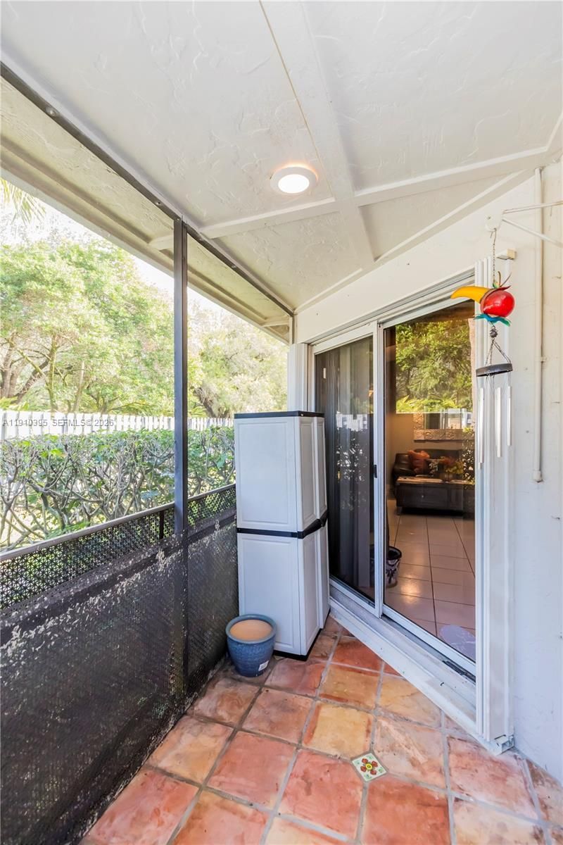 1327 Seagrape Cir, Weston, FL 33326 Photo