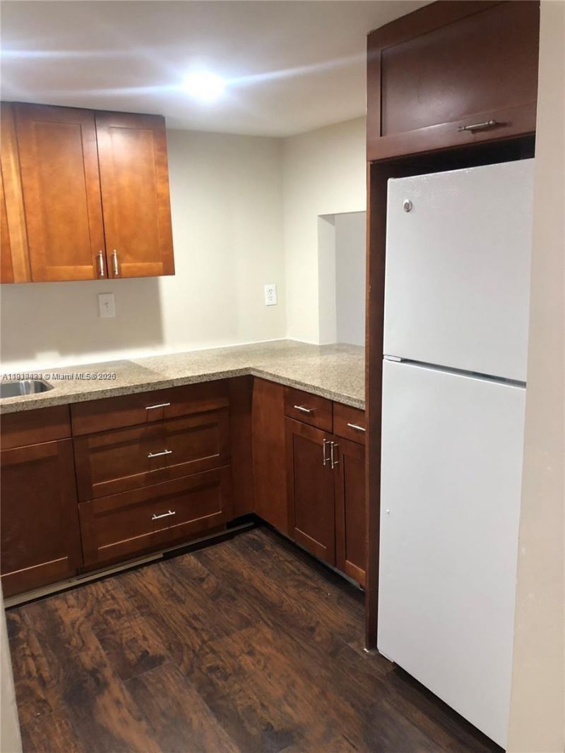 10000 NW 80th Ct, Unit 2418, Hialeah Gardens, FL 33016 Photo