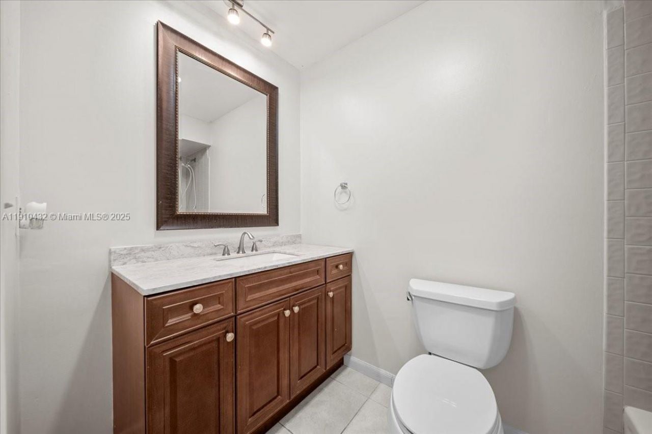508 Holyoke Ln, Unit A, Lake Worth, FL 33467 Photo