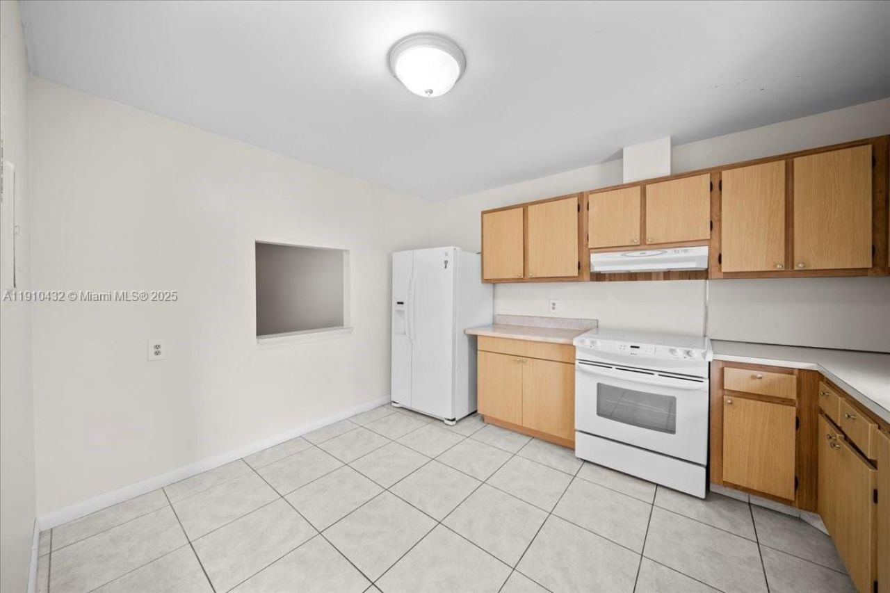 508 Holyoke Ln, Unit A, Lake Worth, FL 33467 Photo