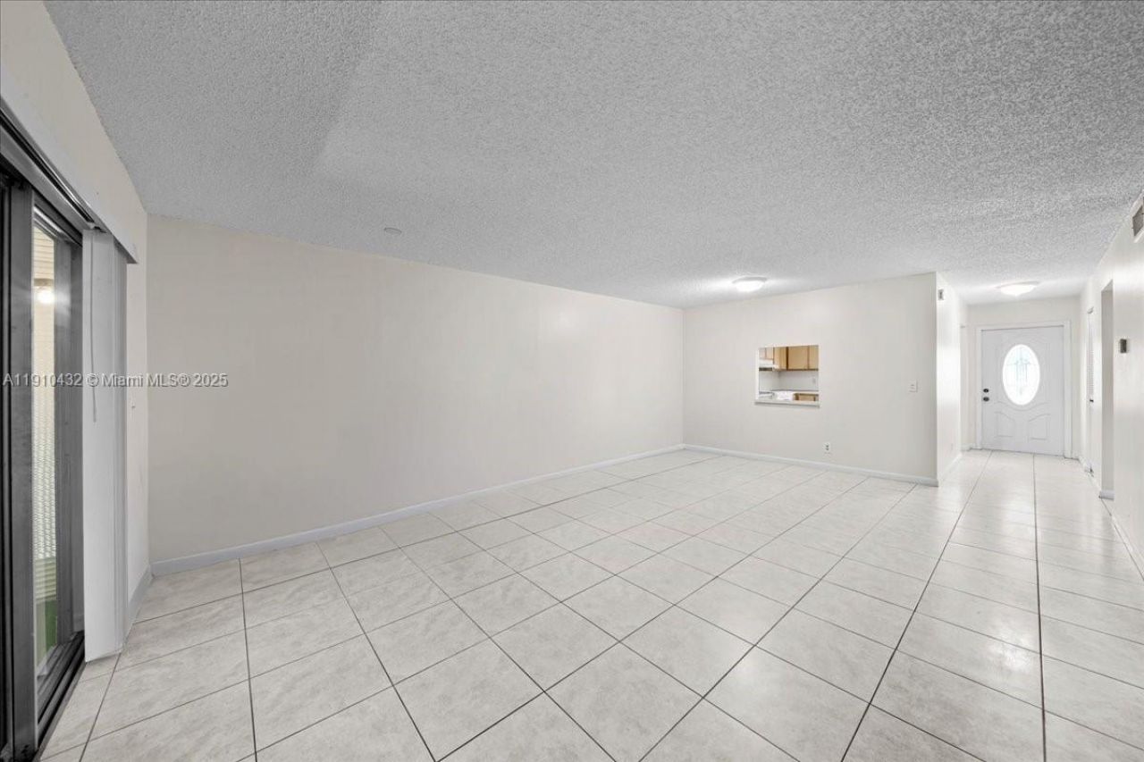 508 Holyoke Ln, Unit A, Lake Worth, FL 33467 Photo