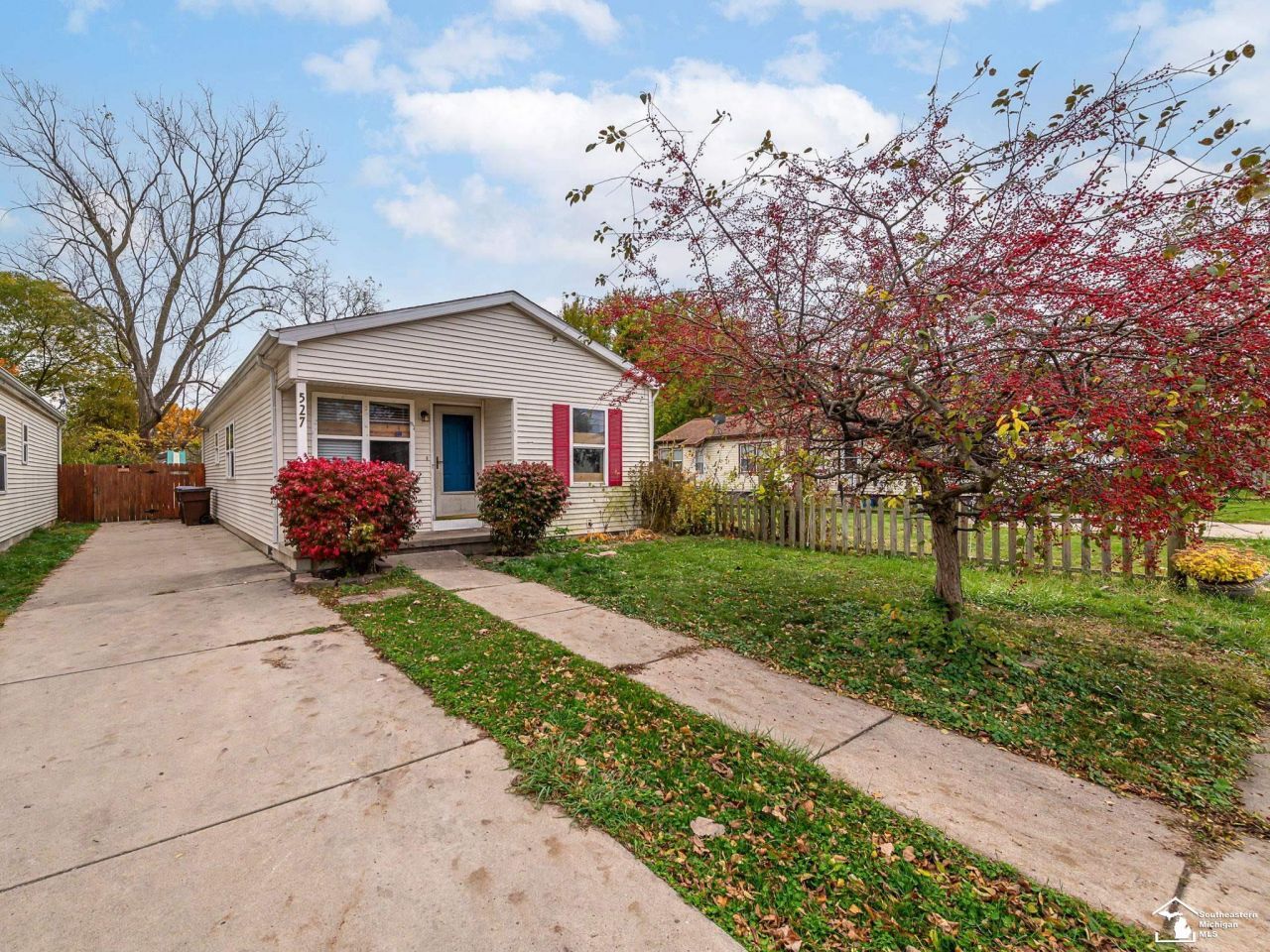 527 Railroad Street, Monroe, MI 48161 Main Photo