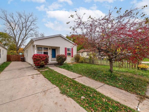 527 Railroad Street, Monroe, MI 48161