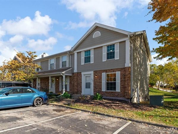 1020 Mersey Bend Drive, St Louis, MO 63129