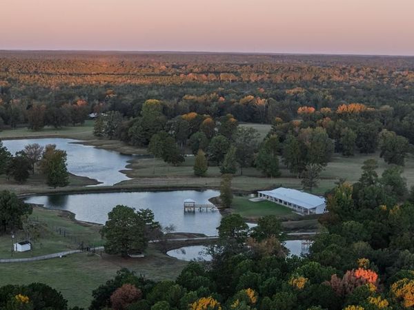 401 Leather Shop Road, Karnack, TX 75661