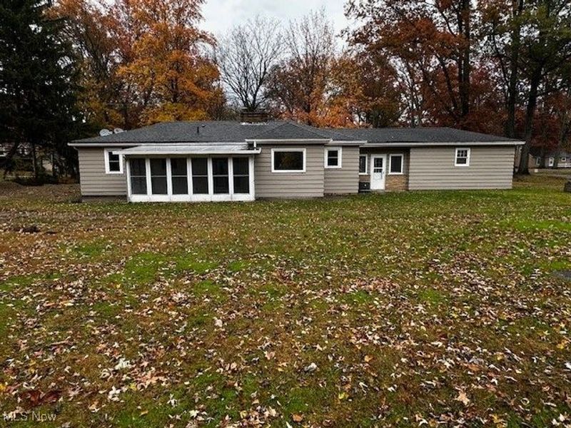 10488 Dewhurst Road, Elyria, OH 44035 Photo 2