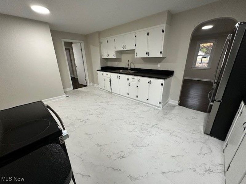 10488 Dewhurst Road, Elyria, OH 44035 Photo 6