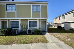 1207 Pinegrove Dr. photo 4