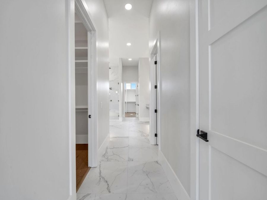 Property Image 105