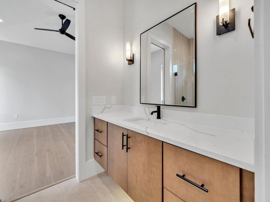 Property Image 124
