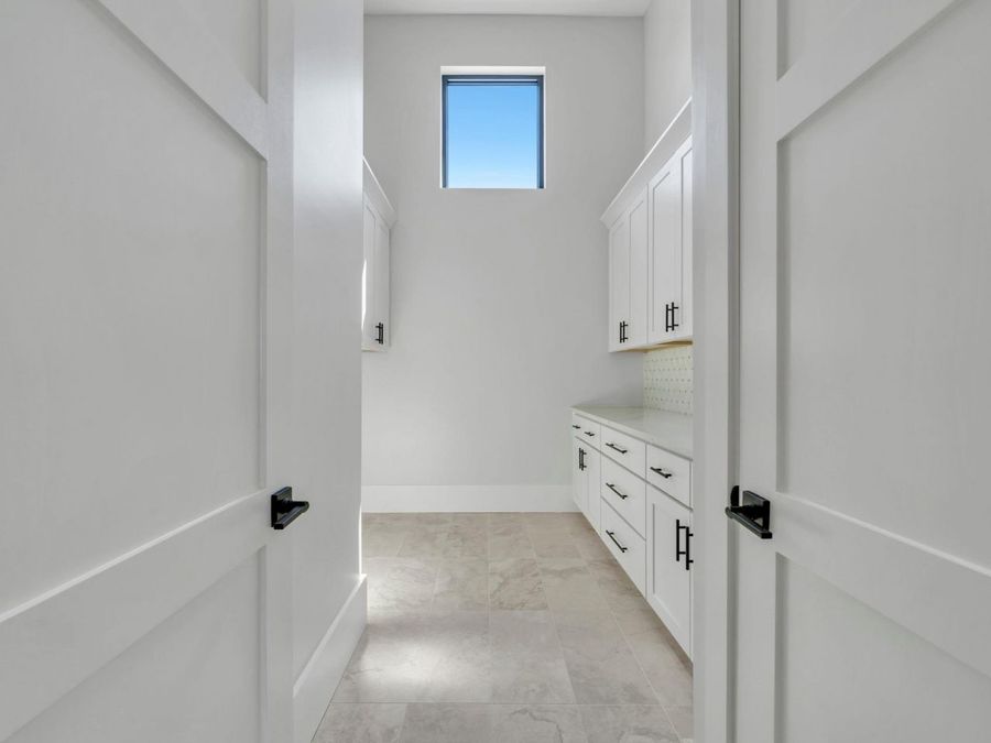 Property Image 142