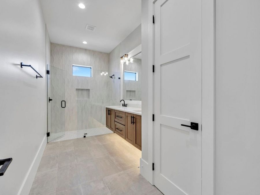 Property Image 154
