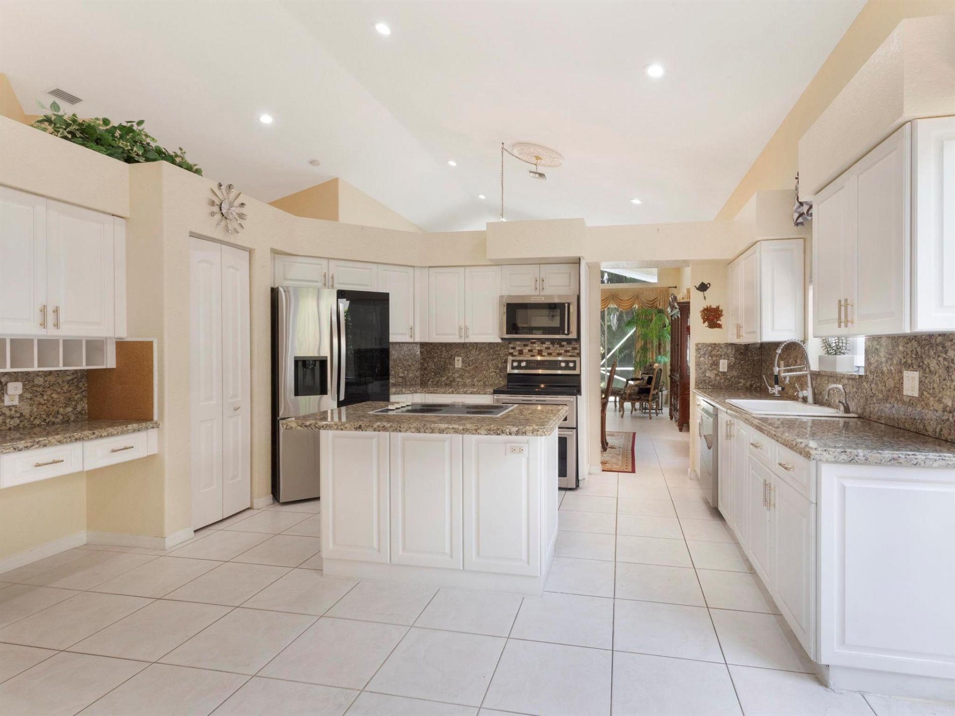 5159 Brookview Drive, Boynton Beach, FL 33437 Photo