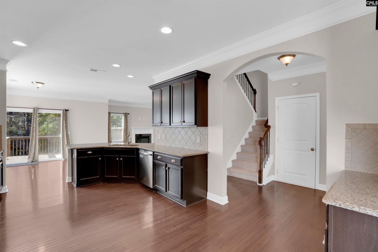 317 Eagle Claw Drive Photo 8