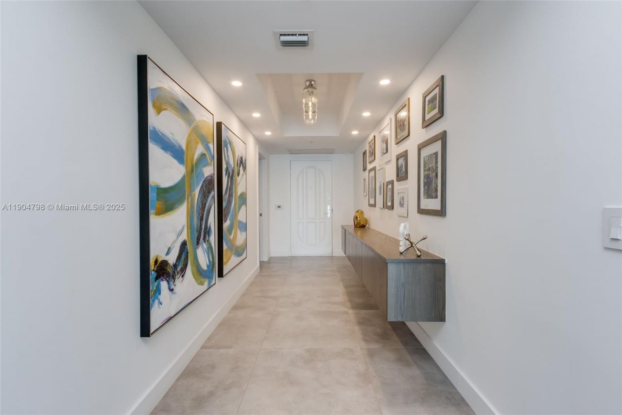 3370 Hidden Bay Dr, Unit 303, Aventura, FL 33180 Photo