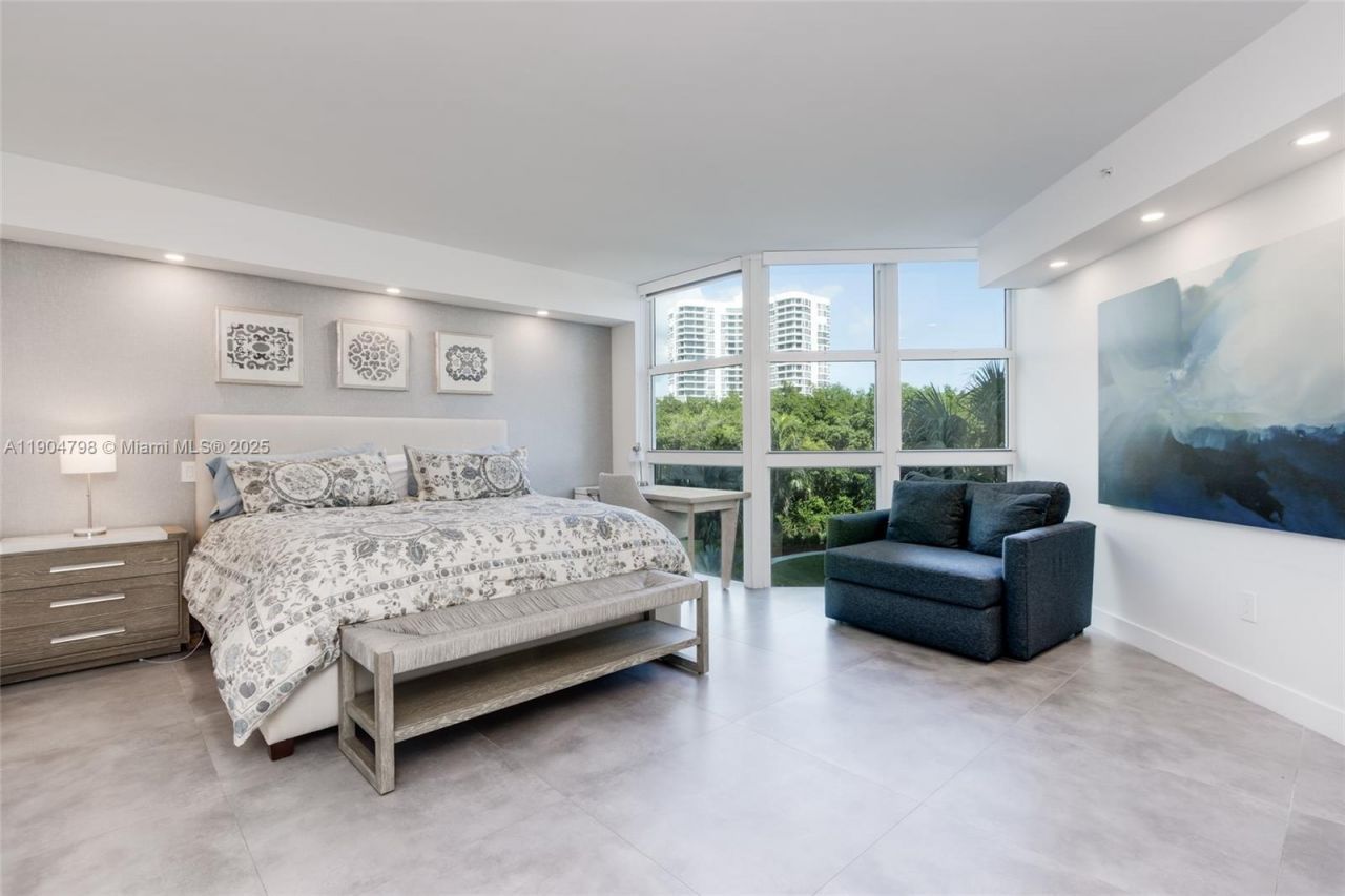 3370 Hidden Bay Dr, Unit 303, Aventura, FL 33180 Photo