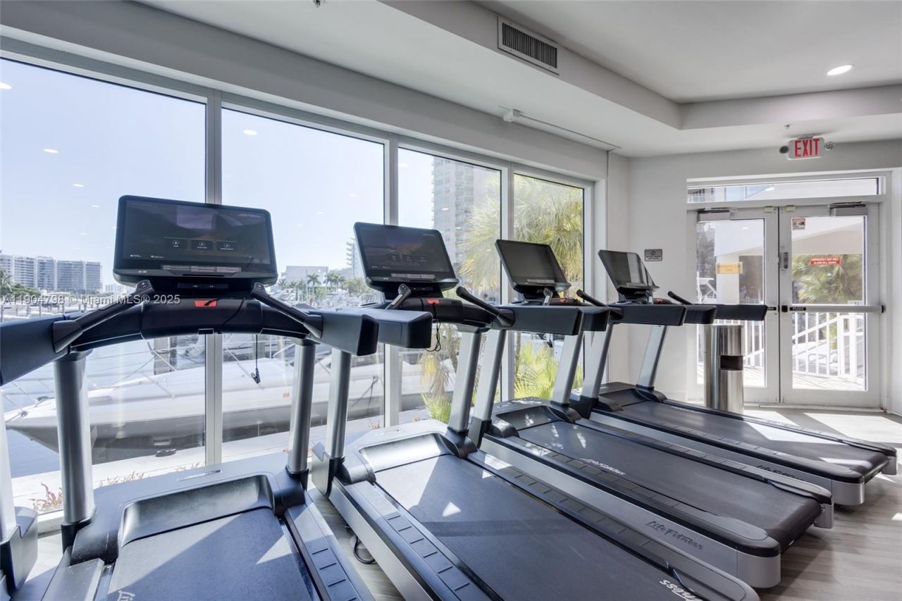 3370 Hidden Bay Dr, Unit 303, Aventura, FL 33180 Photo