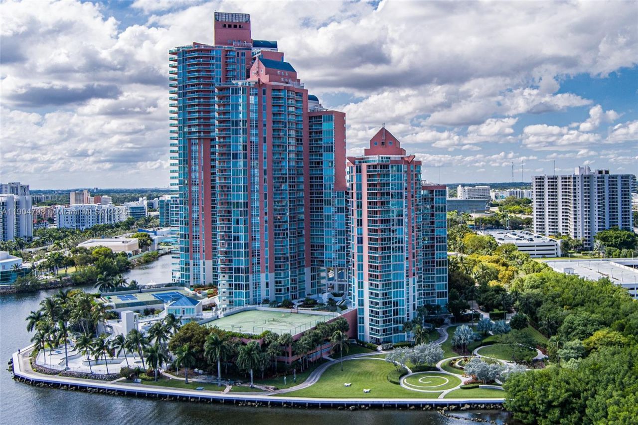 3370 Hidden Bay Dr, Unit 303, Aventura, FL 33180 Photo