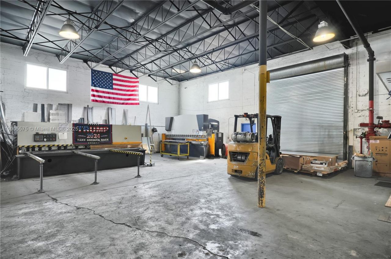 355 E 10th Ave, Hialeah, FL 33010 Photo