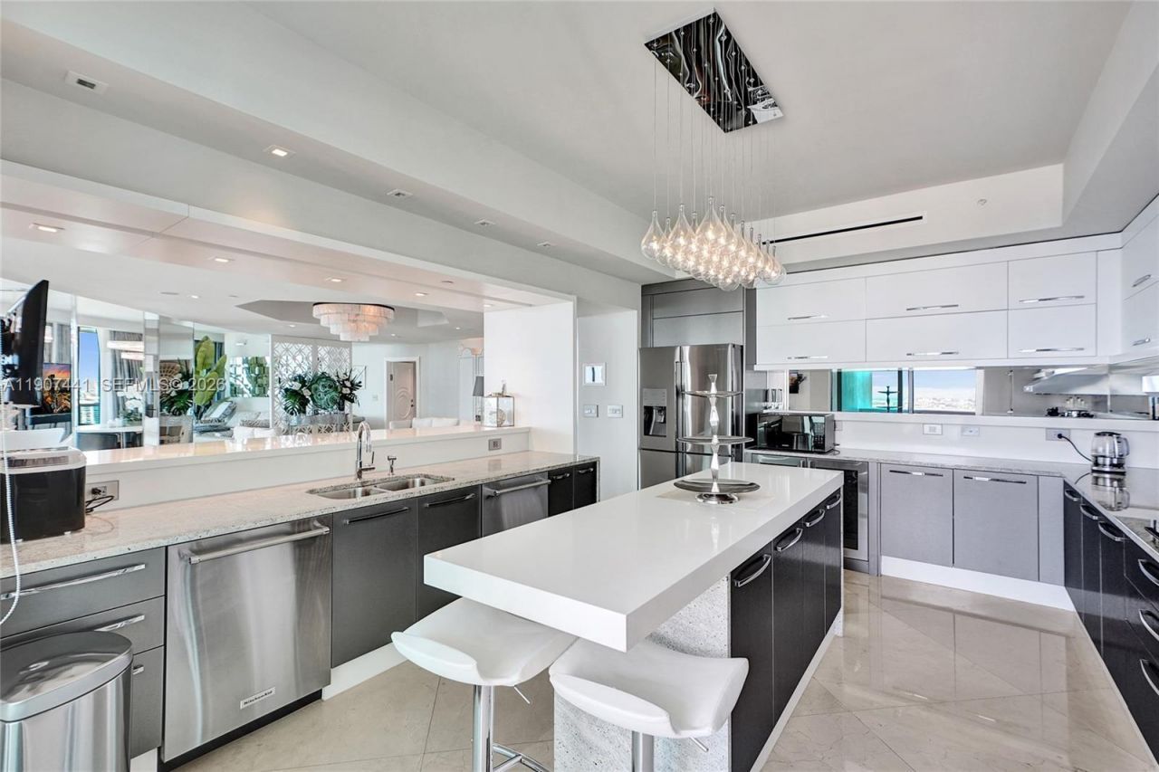 900 Biscayne Blvd, Unit 6107, Miami, FL 33132 Photo