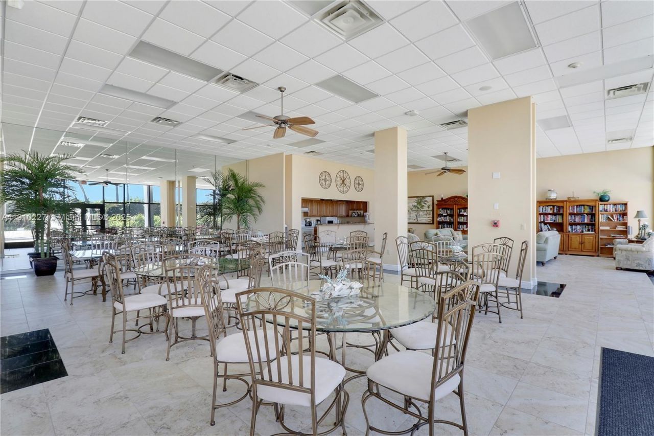 10410 S Ocean Dr, Unit 405, Jensen Beach, FL 34957 Photo