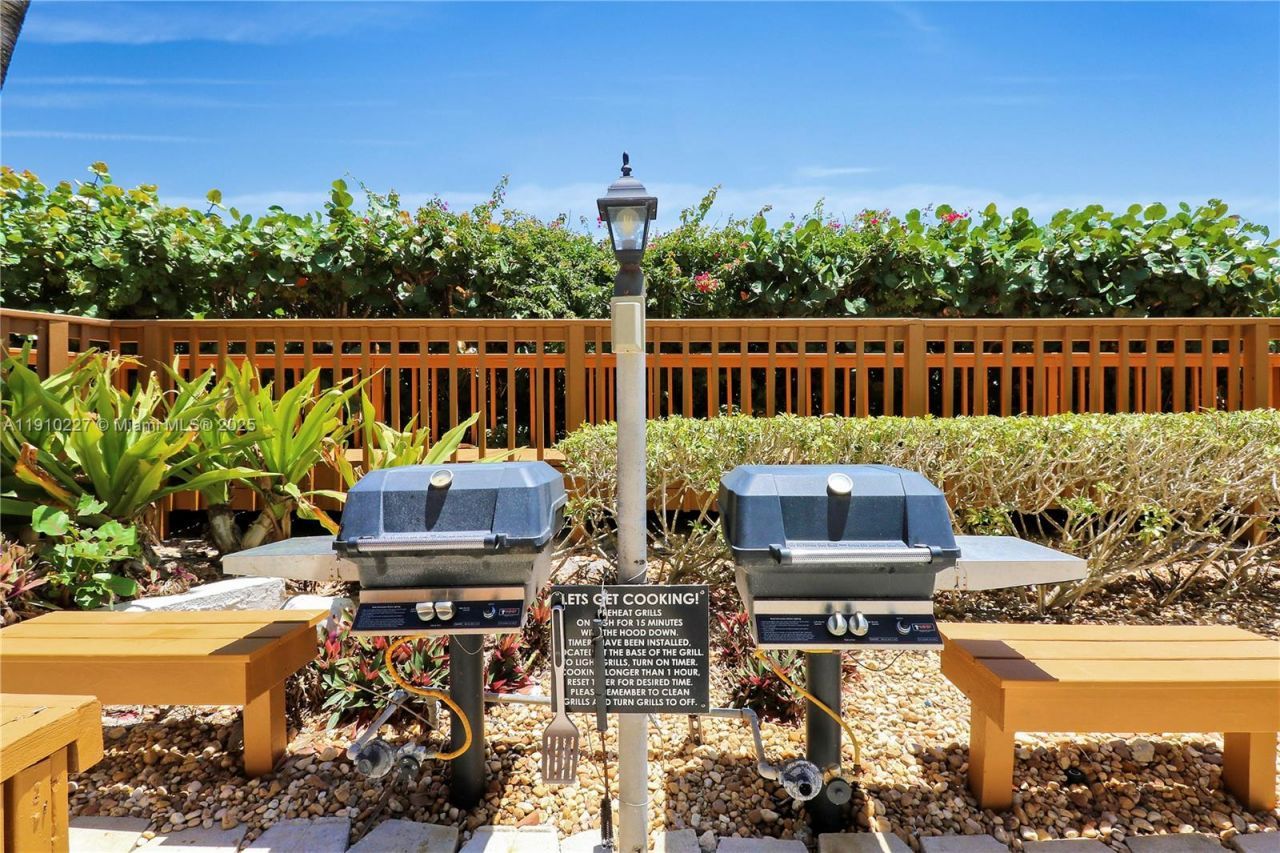 10410 S Ocean Dr, Unit 405, Jensen Beach, FL 34957 Photo