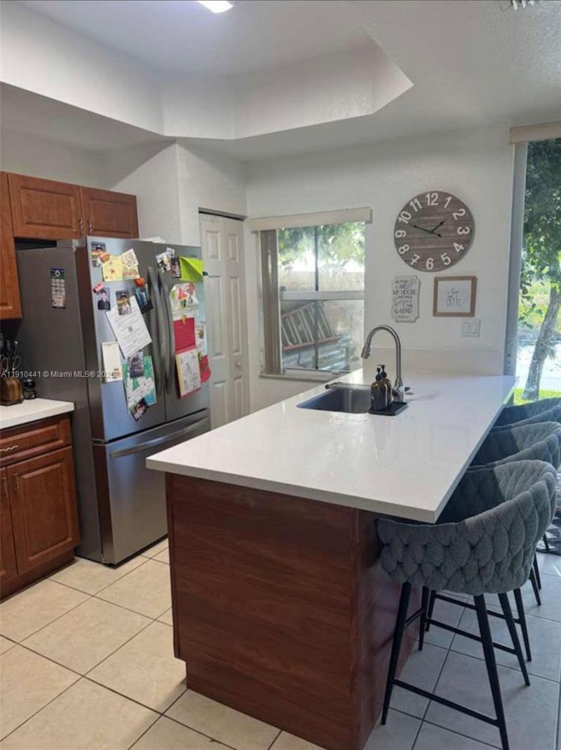 1002 SW 144th Ave, Unit 605, Pembroke Pines, FL 33027 Photo