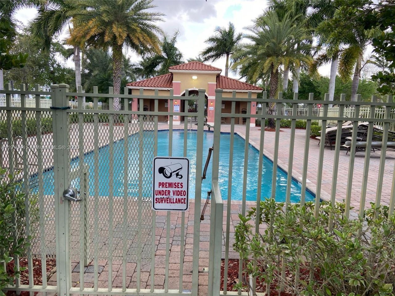 1002 SW 144th Ave, Unit 605, Pembroke Pines, FL 33027 Photo