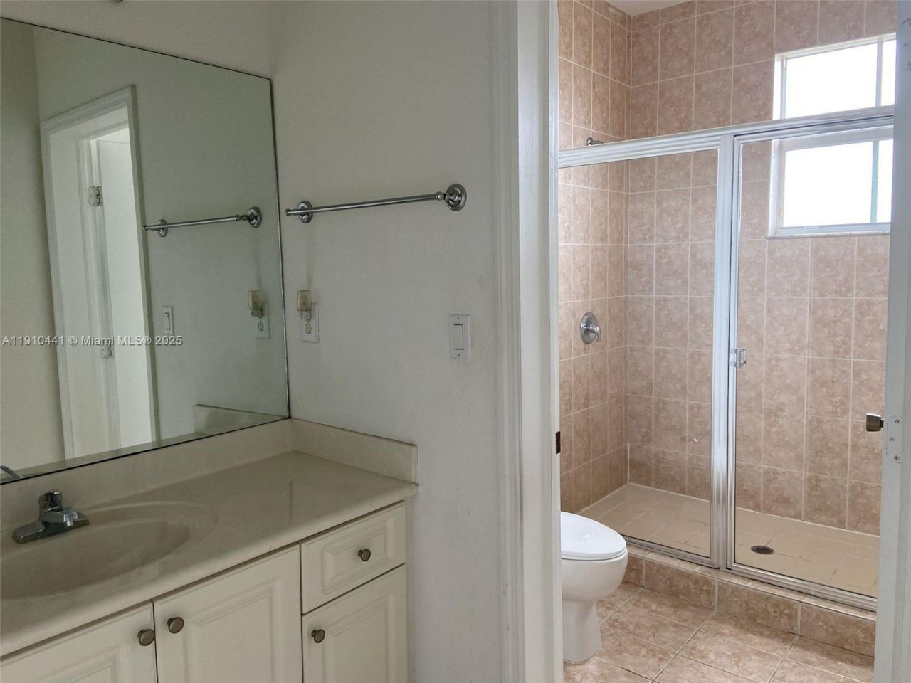 1002 SW 144th Ave, Unit 605, Pembroke Pines, FL 33027 Photo