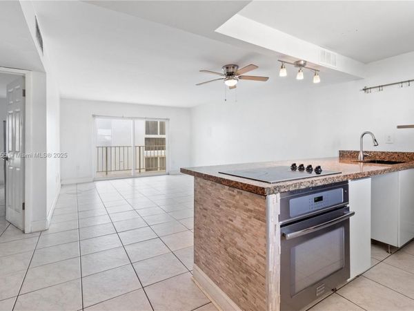 1245 West Ave, Unit 502, Miami Beach, FL 33139