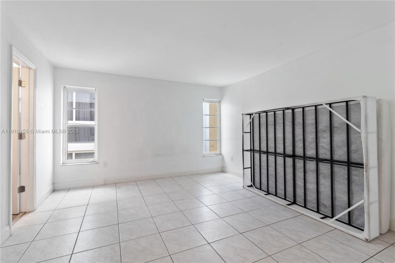 1245 West Ave, Unit 502, Miami Beach, FL 33139 Photo