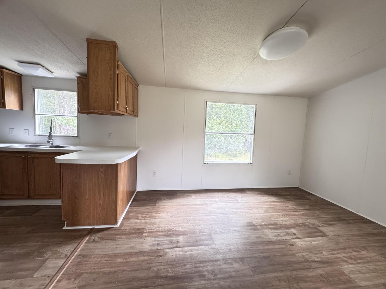 165 Camelot Place Photo 10