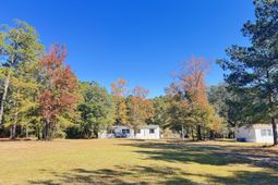 165 Camelot Place photo 4