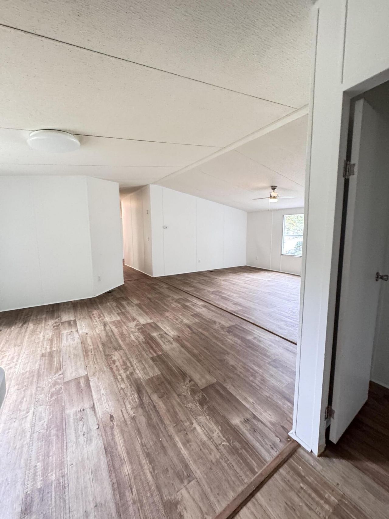 165 Camelot Place Photo 22