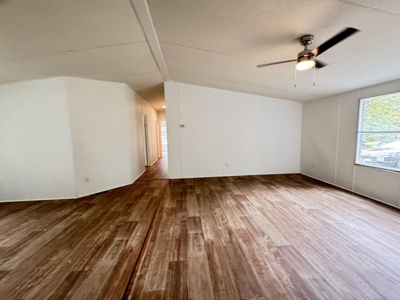 165 Camelot Place Photo 7