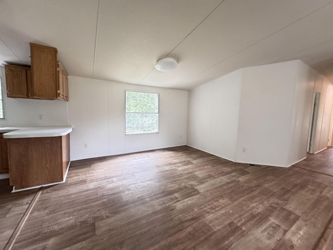 165 Camelot Place Photo 9