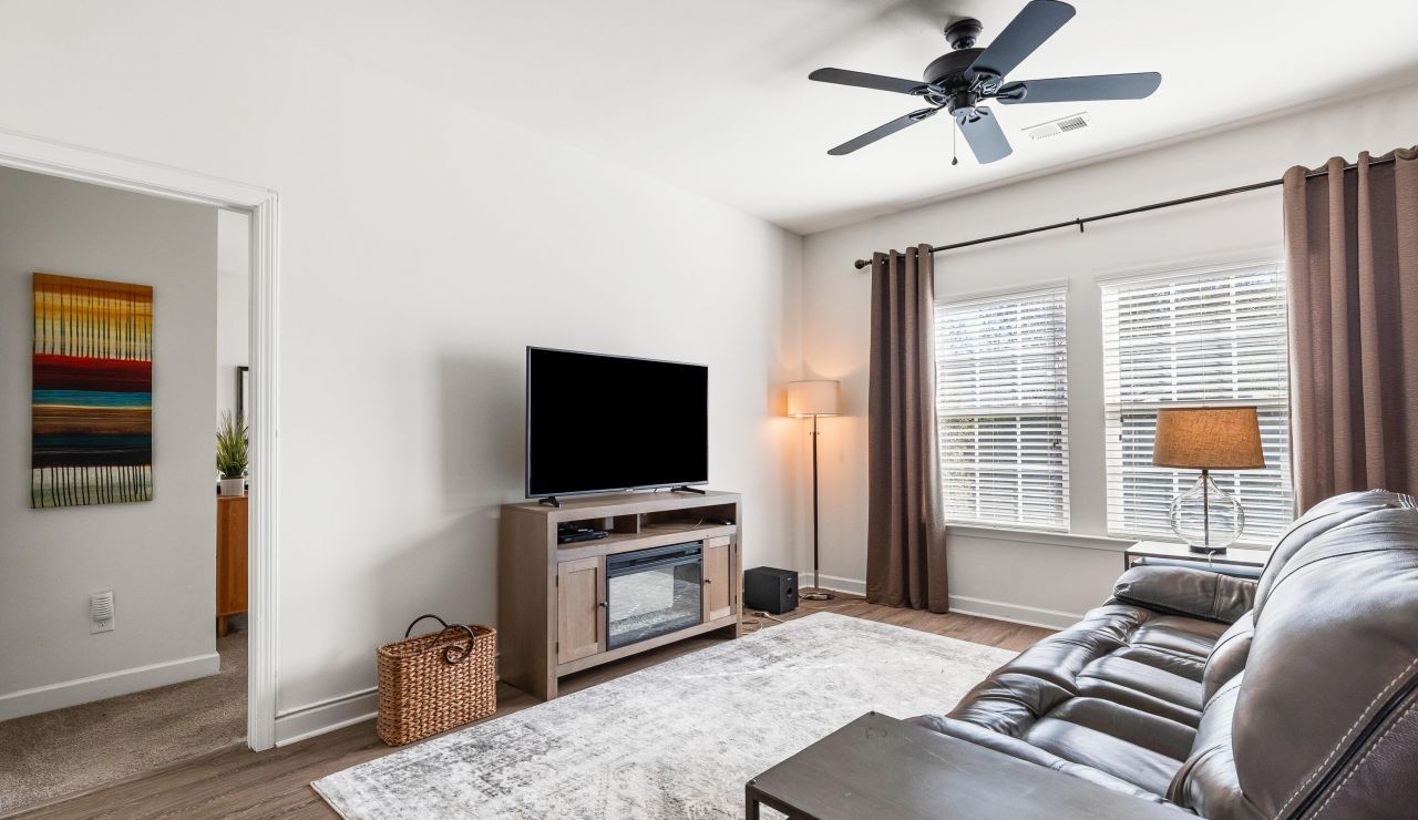 3654 Pimmit Place Photo 5