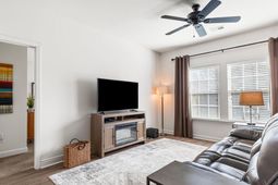 3654 Pimmit Place photo 4