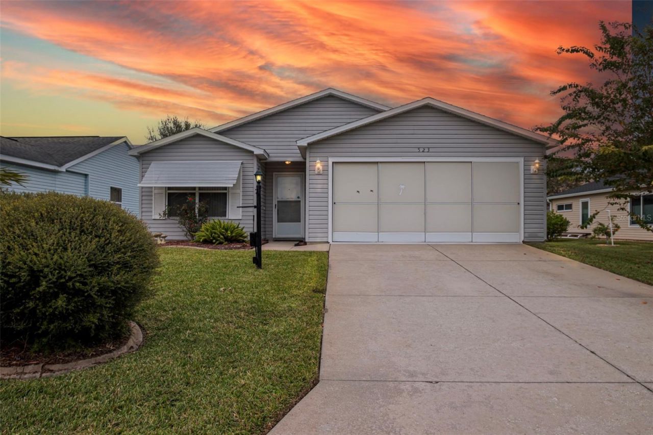 523 San Pedro Drive, The Villages, FL 32159 Main Photo