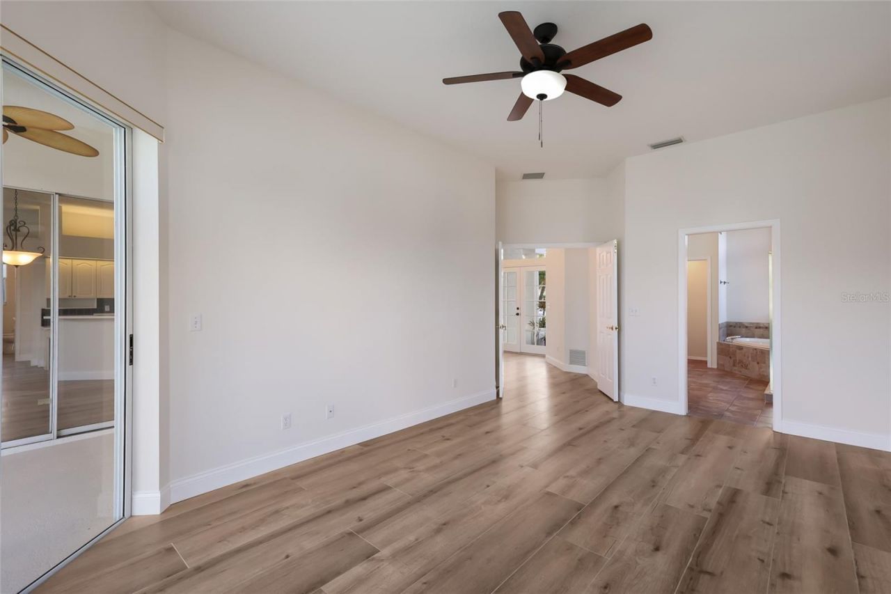 7111 41st Lane E, Sarasota, FL 34243 Photo