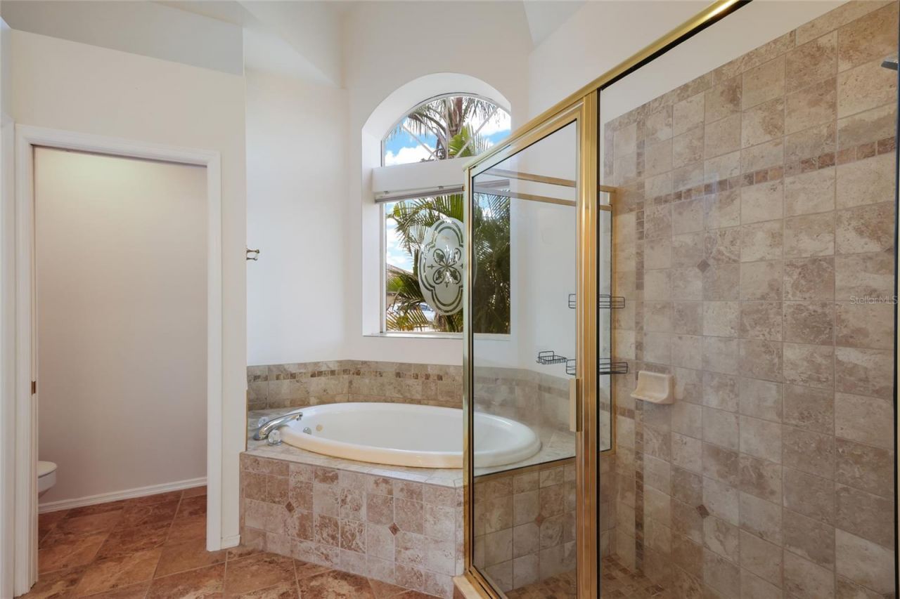 7111 41st Lane E, Sarasota, FL 34243 Photo