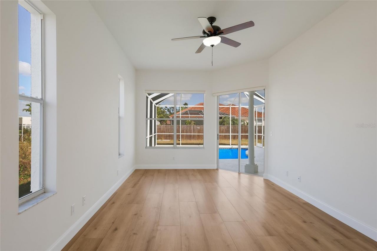 7111 41st Lane E, Sarasota, FL 34243 Photo