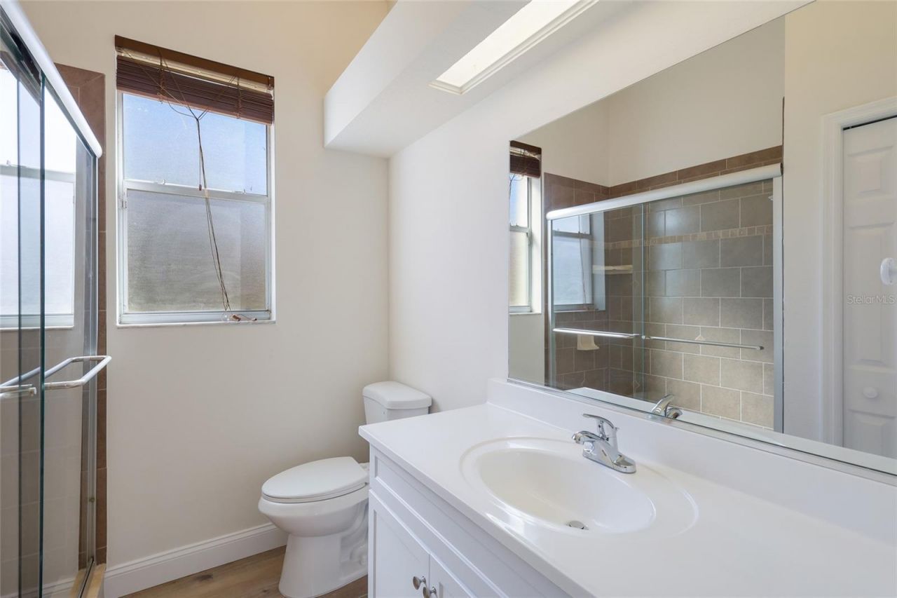 7111 41st Lane E, Sarasota, FL 34243 Photo