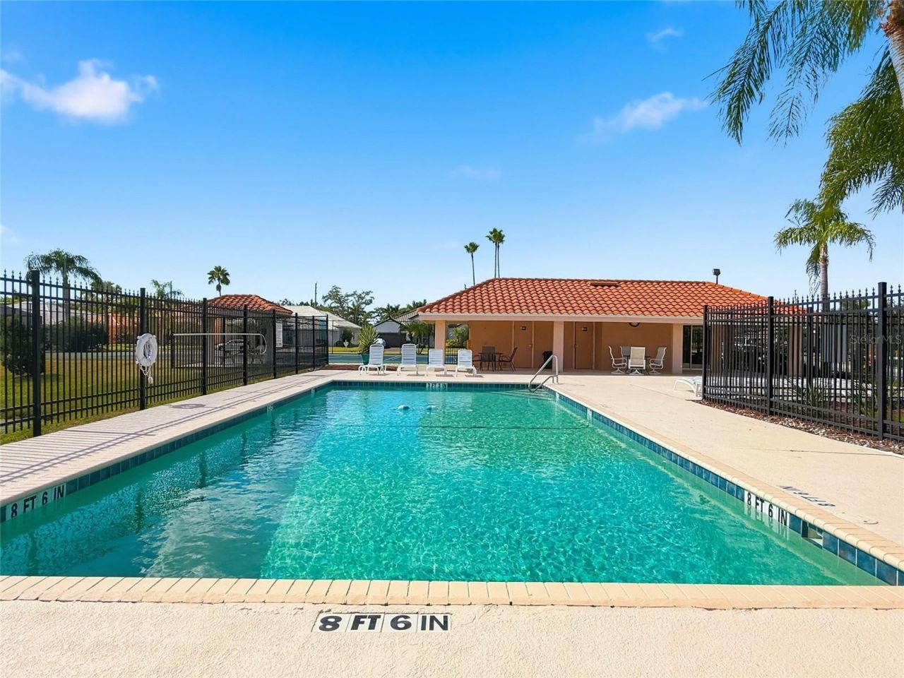 7111 41st Lane E, Sarasota, FL 34243 Photo