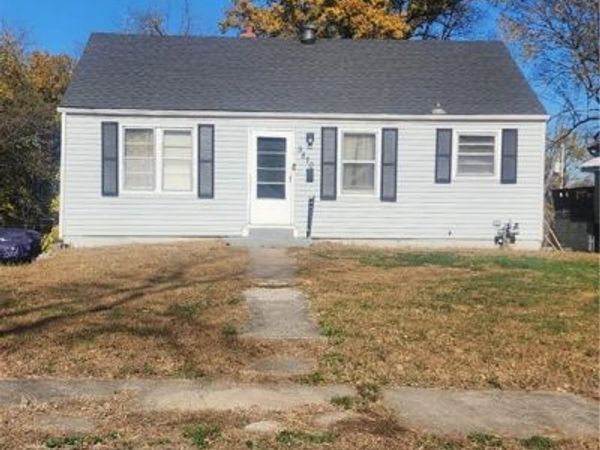 3870 E 61 Street, Kansas City, MO 64130