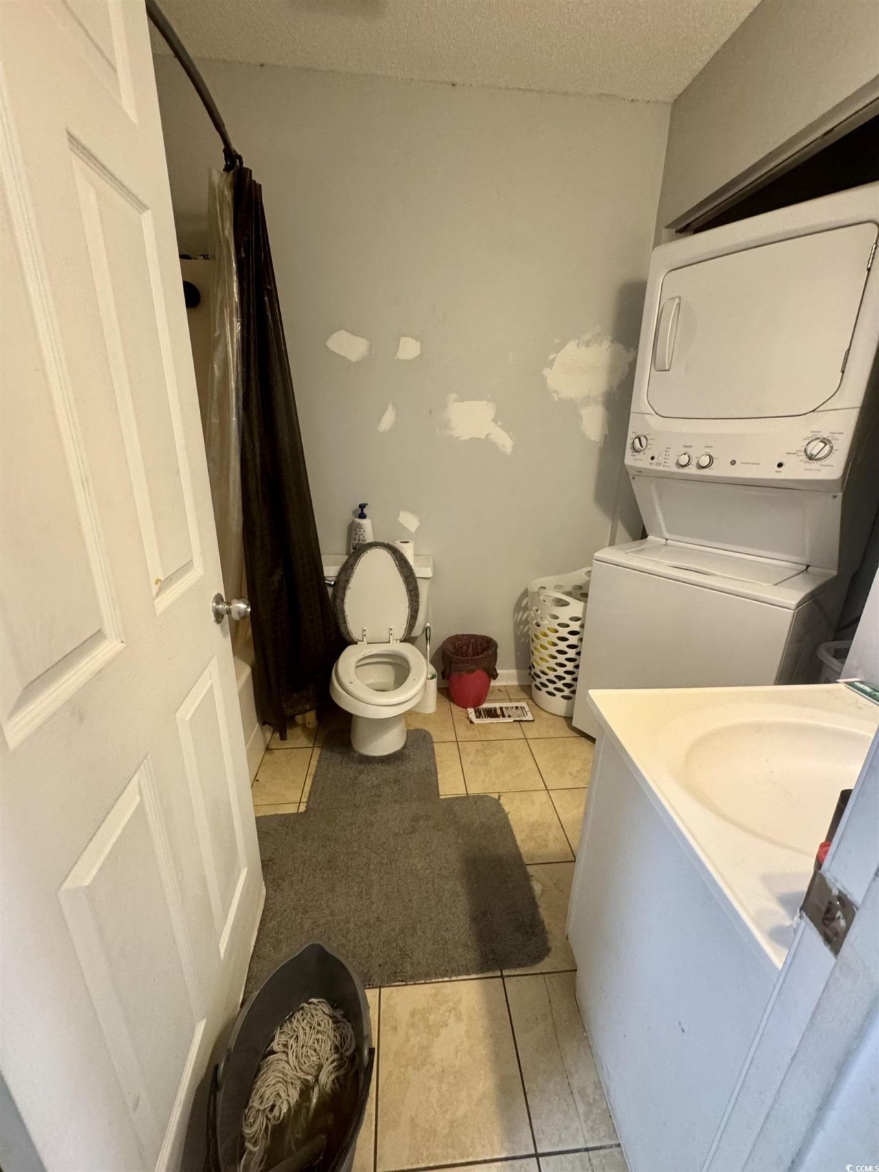 1207 Pinegrove Dr. Photo 8